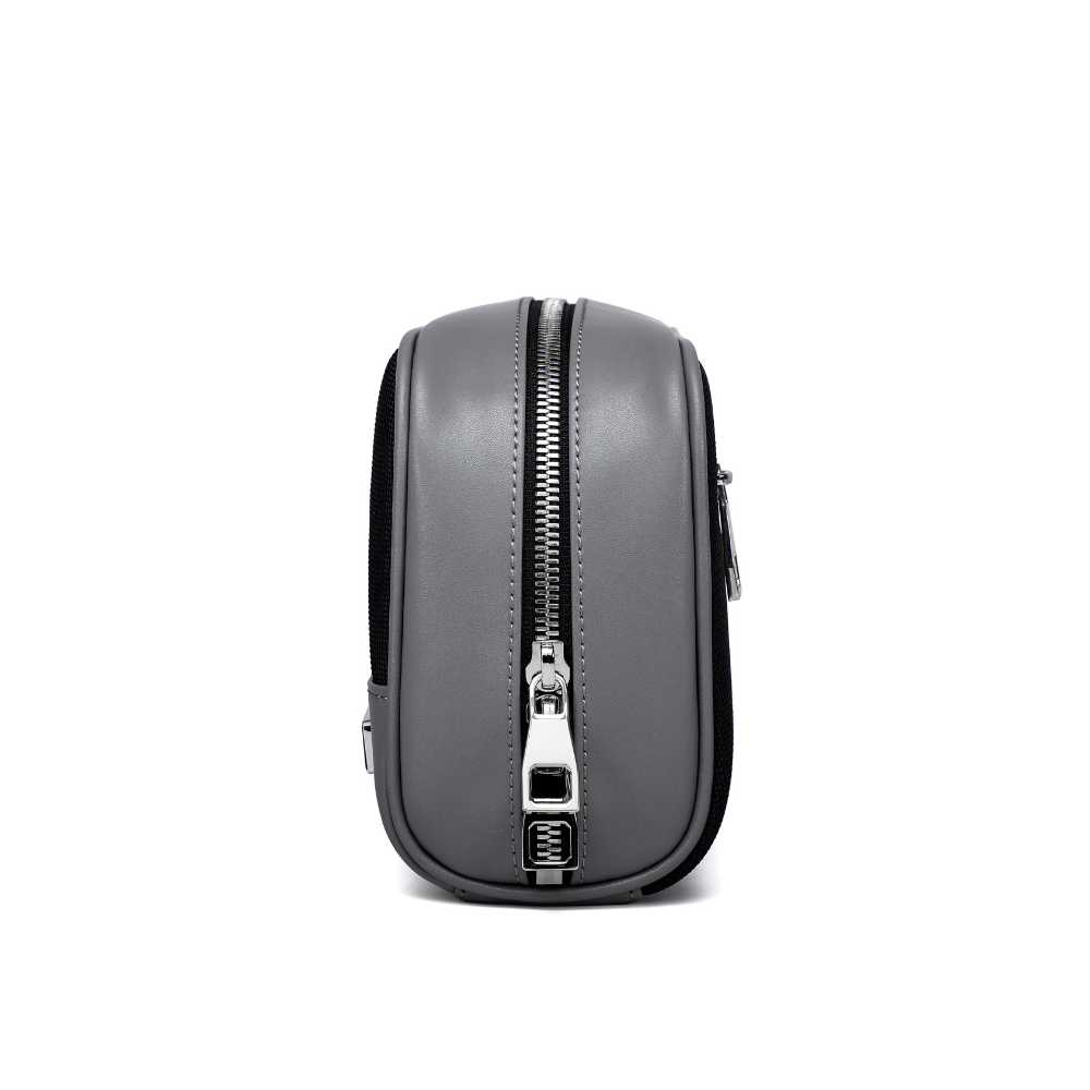 Voyager Pouch