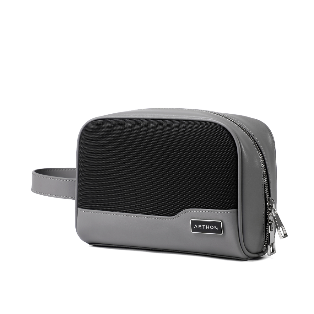 Voyager Pouch
